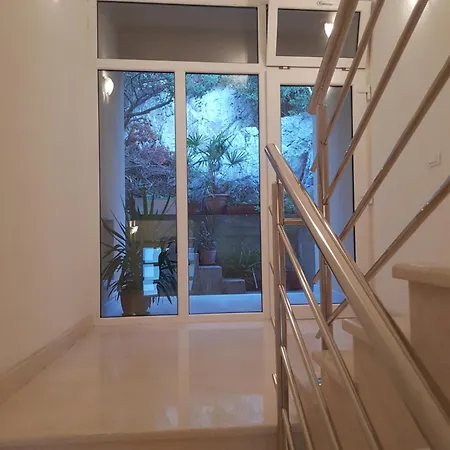 アパート Damic プロチェ