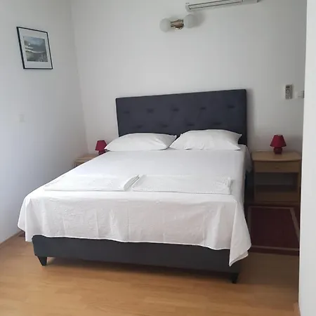 アパート Damic *