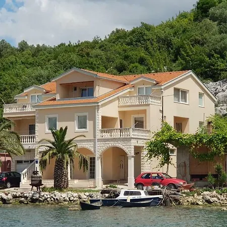 Damic Apartment
