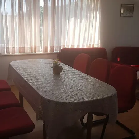 Damic Apartment *